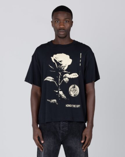 Rose From Concrete Tee Black worn by model